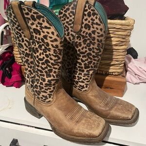 Women’s  square toe Ariat cheetah circuit Savannah Western Boots